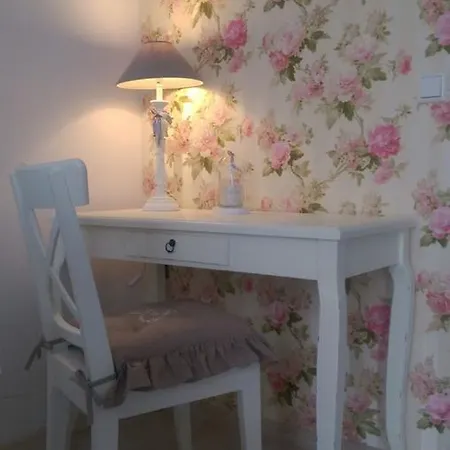 Apartment Romantic Style Mitte Berlin