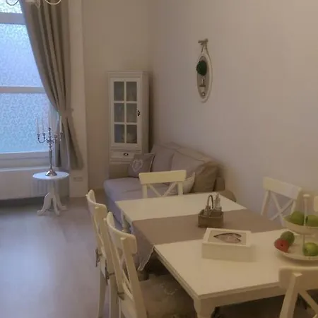 Apartment Romantic Style Mitte Berlin