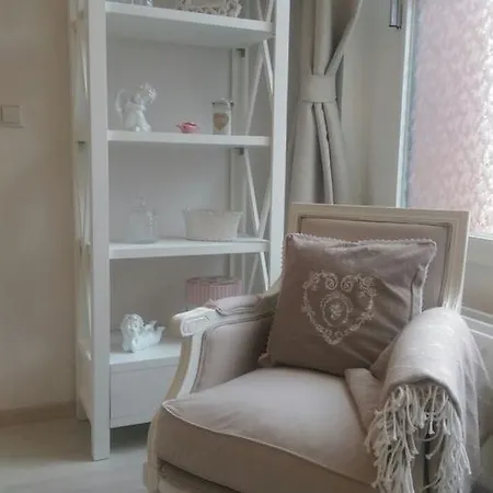 Apartment Romantic Style Mitte Berlin